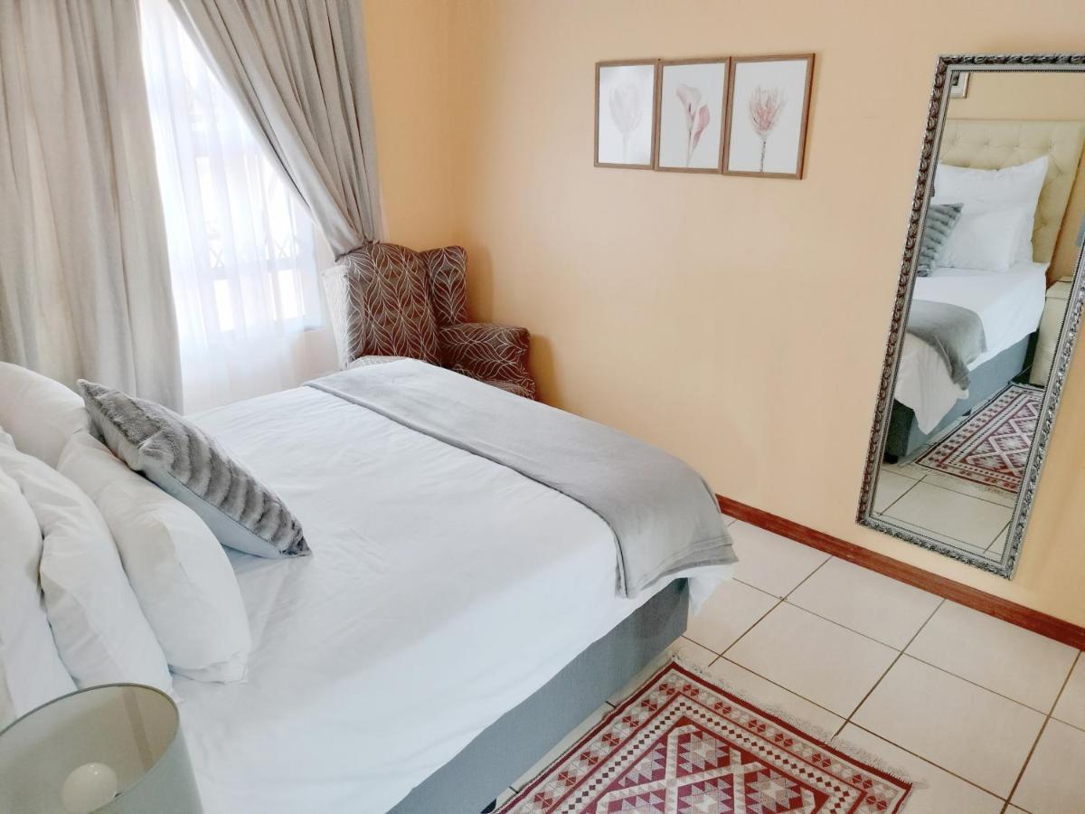 Sunrise Guesthouse Преторія Екстер'єр фото