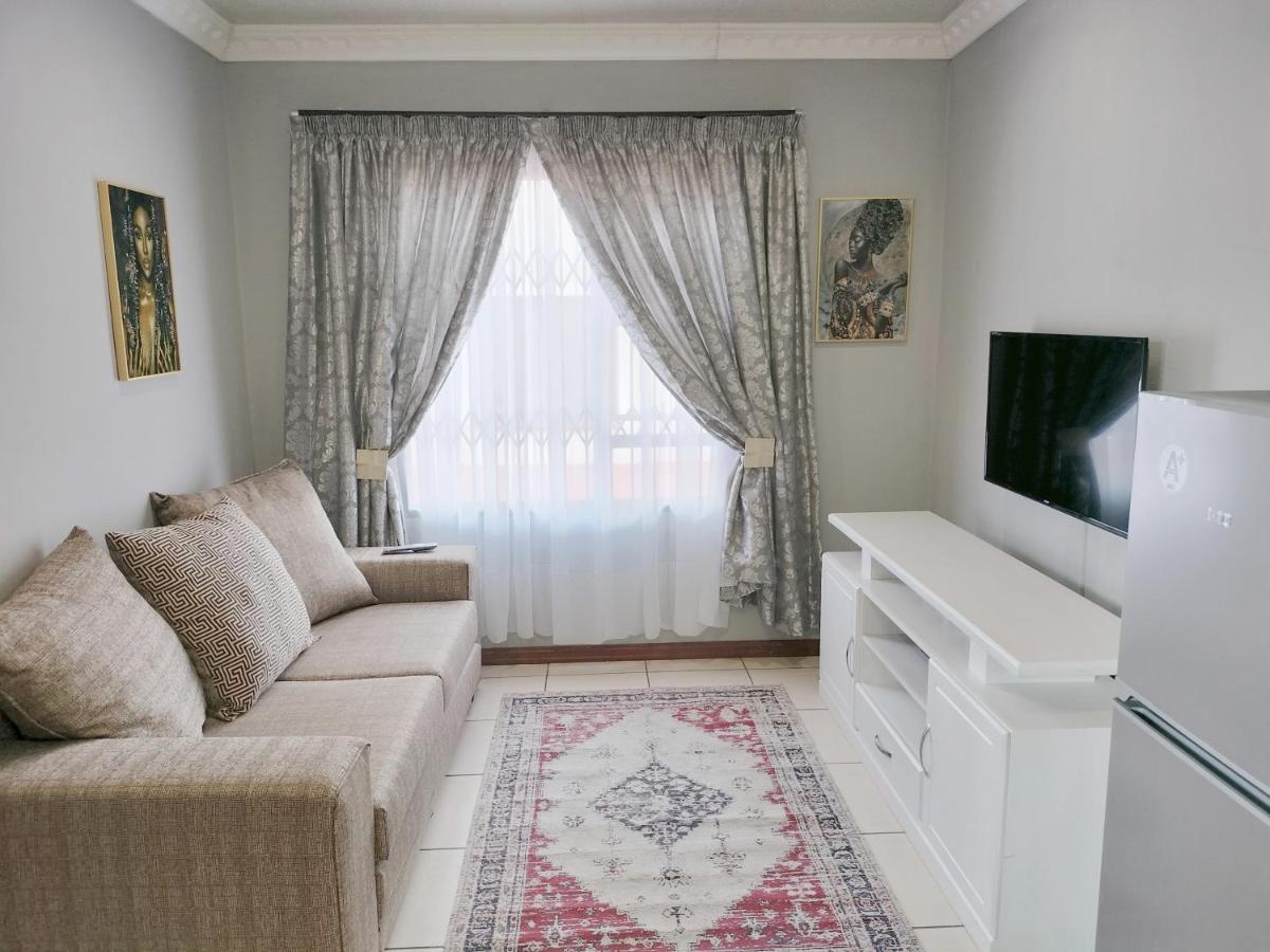 Sunrise Guesthouse Преторія Екстер'єр фото